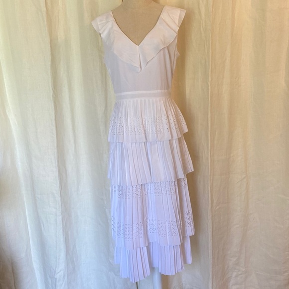 Banana Republic Dresses & Skirts - Banana Republic Laser Cut Ruffle Tier Midi Dress